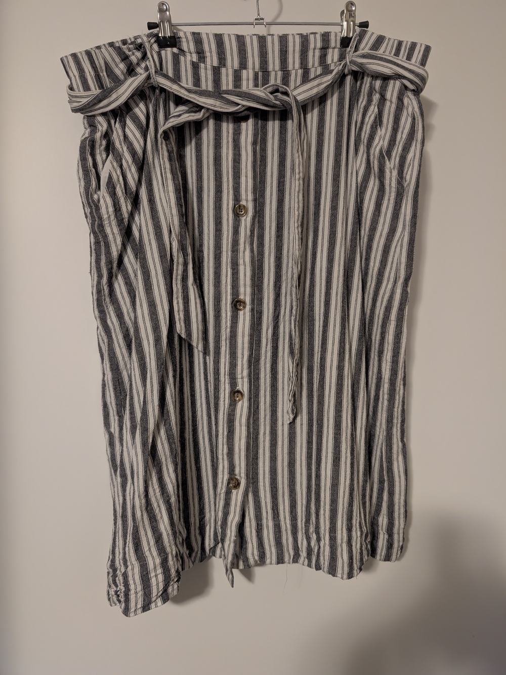 Striped Black & White Button-Front Paperbag Waist Skirt